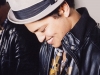 bruno-mars-oh-if-i-catch-you-5