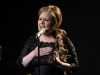 adele-tem-hemorragia-nas-cordas-vocais-2