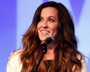 Alanis Morissette (2)