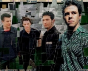 Banda 12 Stones (3)