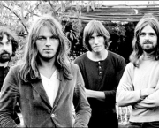 Campanha do Pink Floyd Faz Sucesso na Internet (1).jpeg