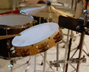 Instrumentos Musicais de Percussão (10)