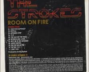 room-on-fire-o-segundo-album-2