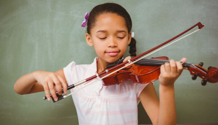 Criança Tocando Violino